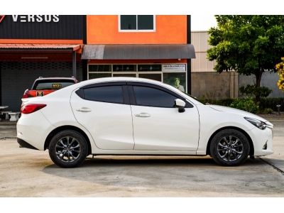 MAZDA 2 SkyActiv 1.3 High Connect A/T ปี 2018 รูปที่ 6